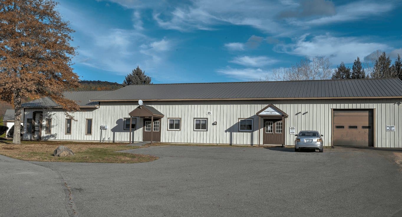 Multi-tenant flex industrial building